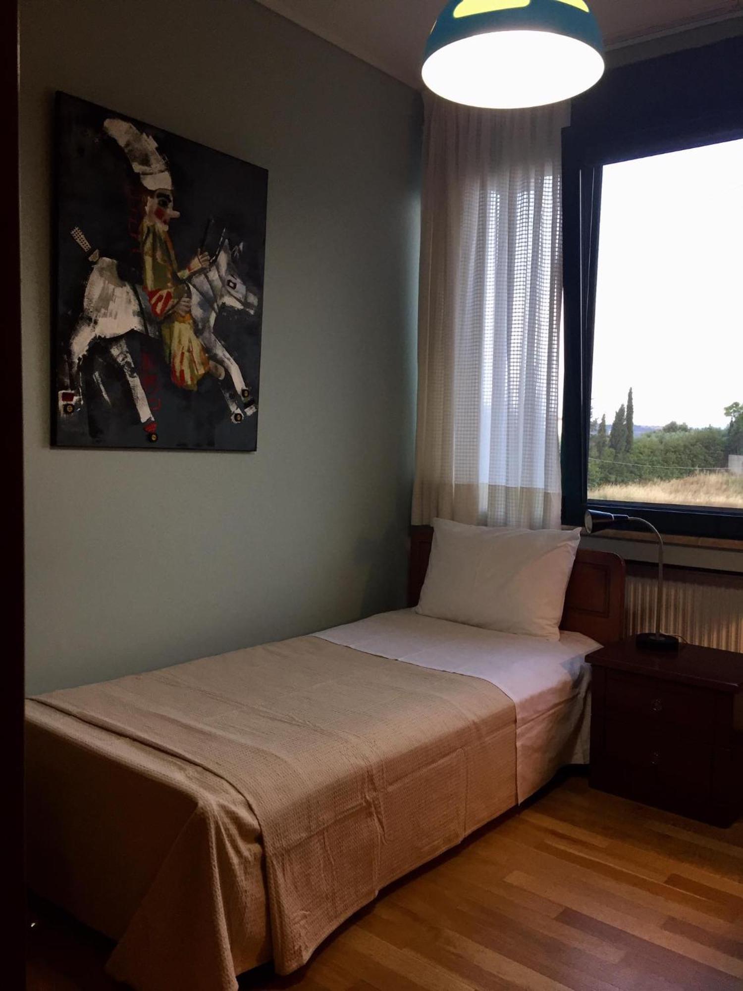 Small Apartment Near Athens Airport Pikermion Экстерьер фото